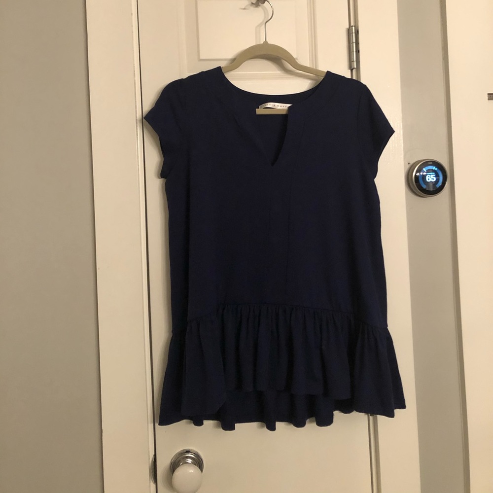 Knit shirt with ruffle